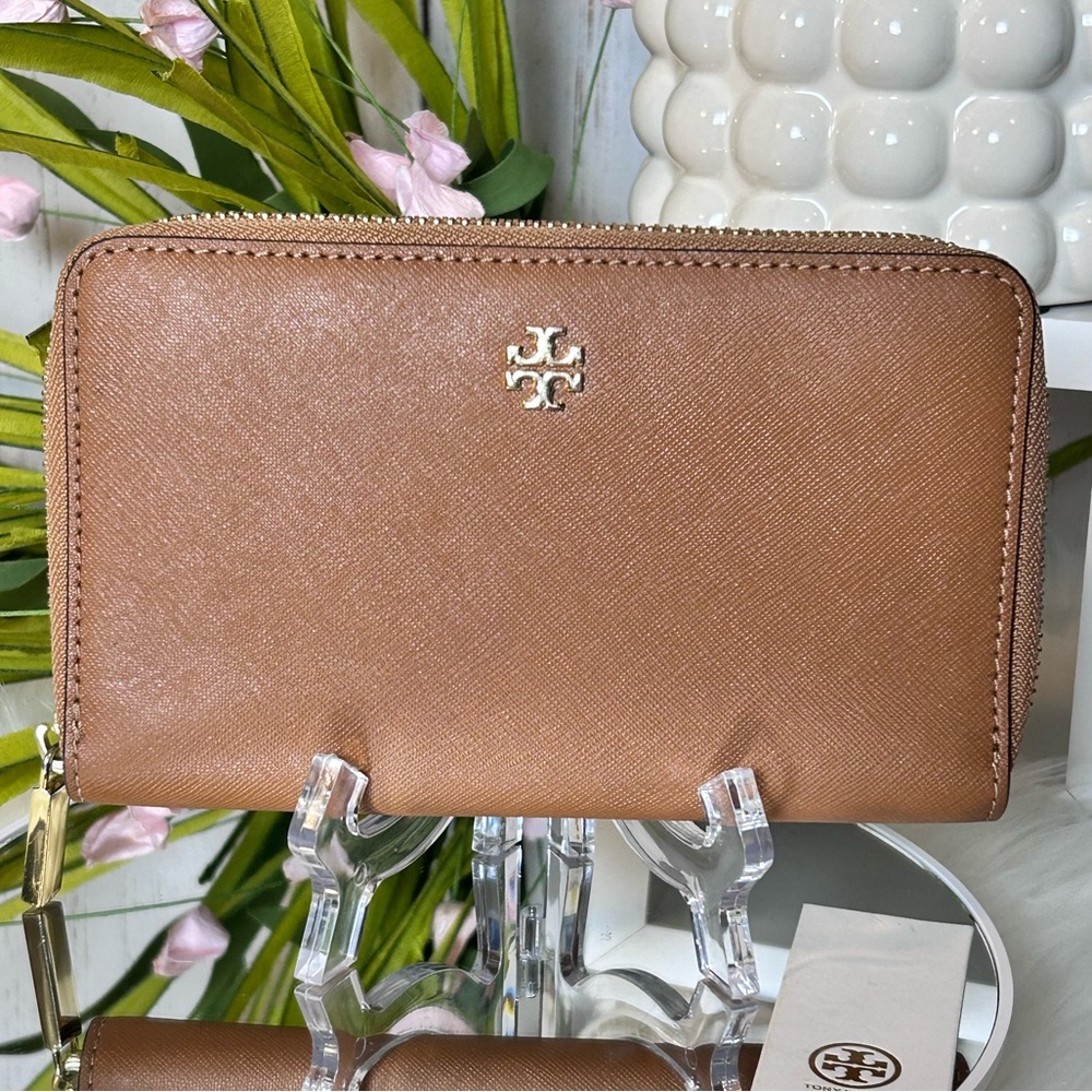 Tory Burch Whipstitch Logo Zip Continental Leather Zip Wallet